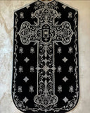 Embroidered Velvet 19th Century French Set - Sacra Domus Aurea