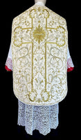 Sacré-Cœur Embroidered Set
