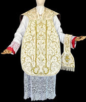Sacré-Cœur Embroidered Set