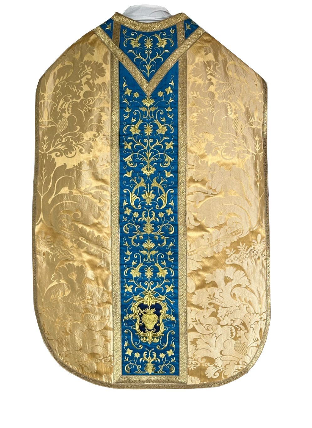 洋書 MERVEILLES D&#39;OR ET DE SOIE: TRESORS TEXTILES DE NOTRE-DAME DES DOMS DU XVIE AU XIXE SIECLE. MERVEILLES D'OR ET DE SOIE: TRESORS TEXTILES DE NOTRE-DAME