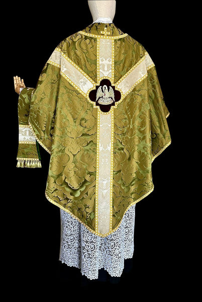 Pelican in Her Piety Semi-gothic LMS