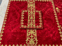 Floral Embroidered Gothic Revival Set - Sacra Domus Aurea