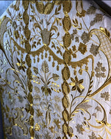 Roman Pianeta Embroidered Set - Sacra Domus Aurea