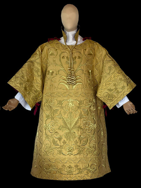 Festal Spanish Dalmatic - Sacra Domus Aurea